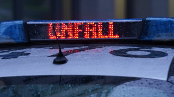 Die A1 nach Hamburg blieb wegen eines Unfalls lange gesperrt. (Symbolbild)